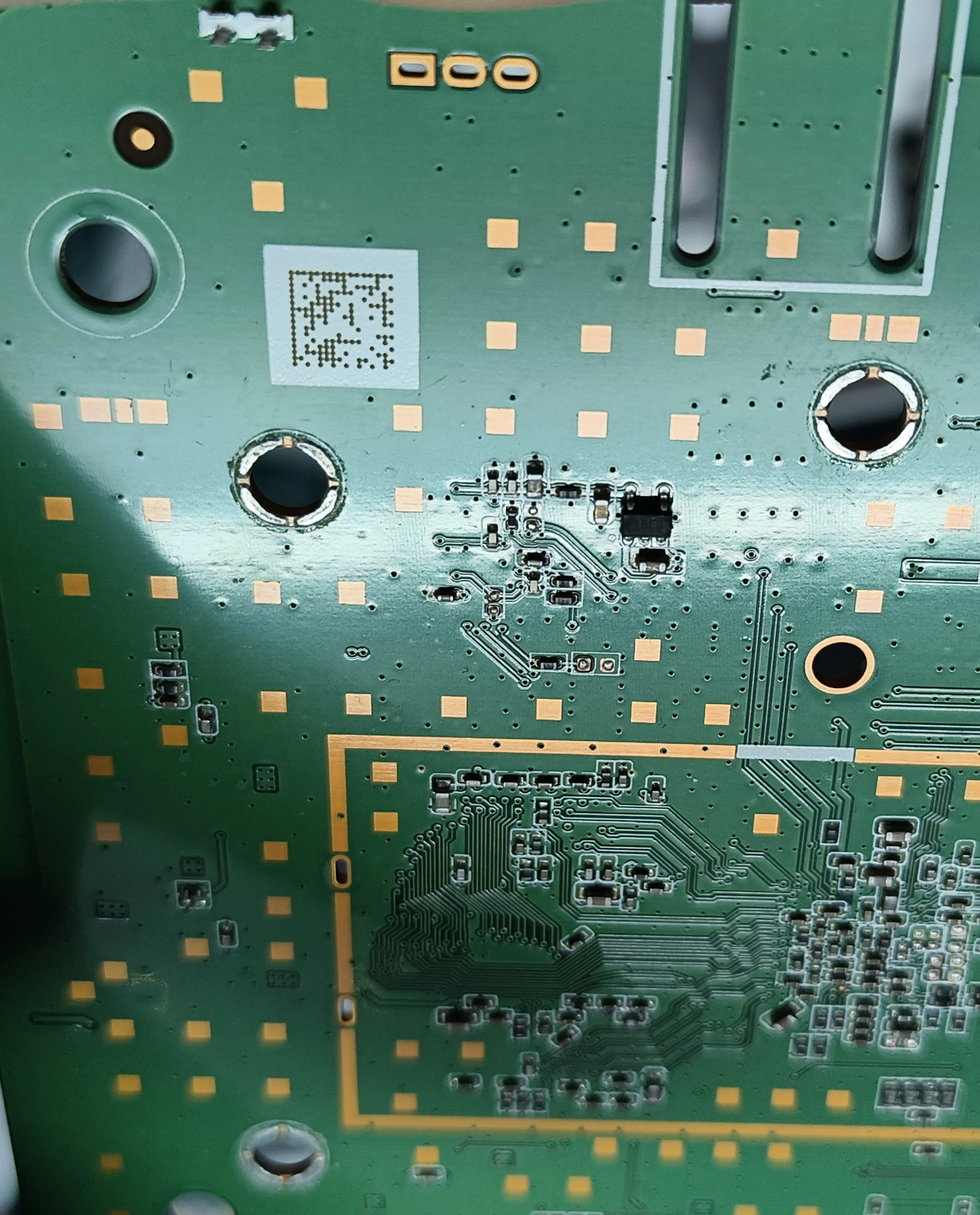 Micro-soldered surface mount chips on Jio AirFiber STB Motherboard