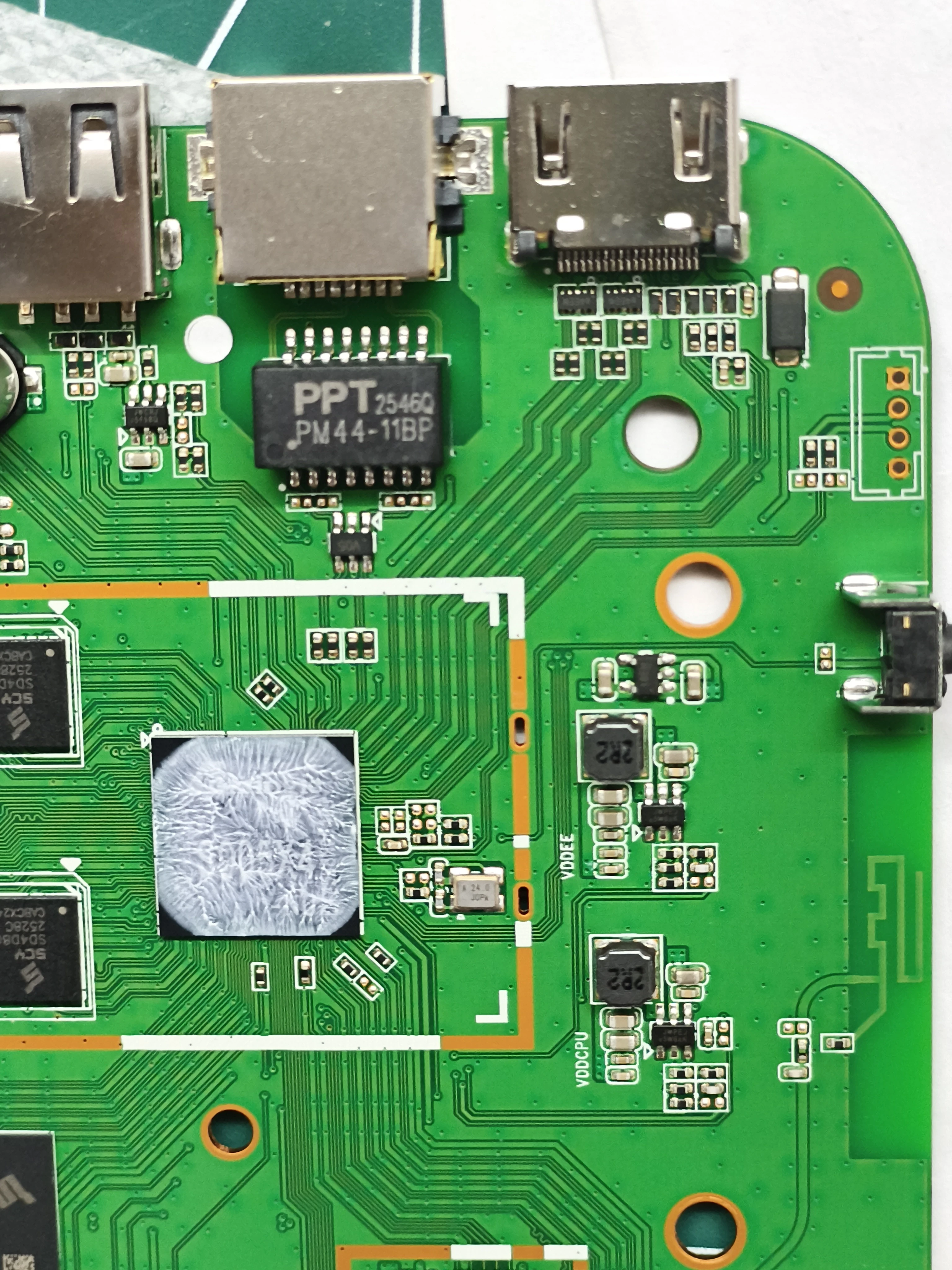 Jio AirFiber STB Internal Hardware Components & Circuit Layout